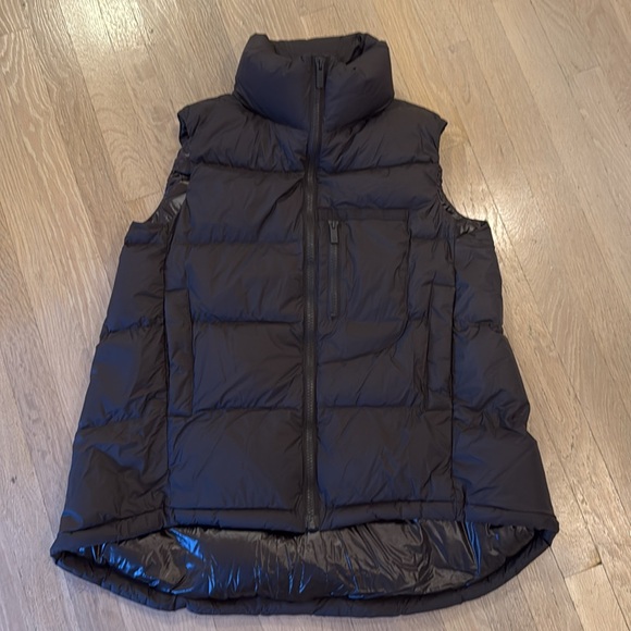 Uniqlo’s J+ vest - women’s - Picture 3 of 4